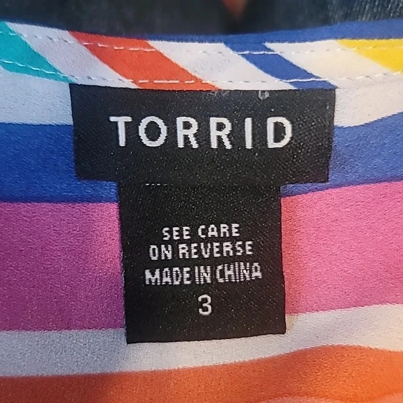 Torrid Bright Striped Sleeveless top - Picture 4 of 6